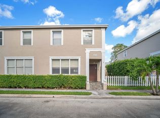 10539 NW 57th St, Coral Springs, FL 33076