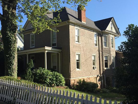 2nd image of 181 High St #B