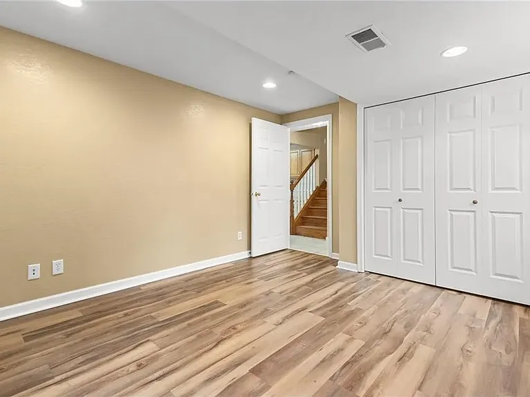 16546 Foliage Ave — Photo 15