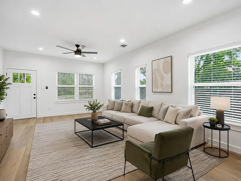8412 Darien St #B — Photo 5