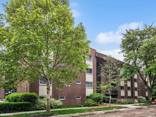 205 Ridge Rd APT 204, Wilmette, IL 60091