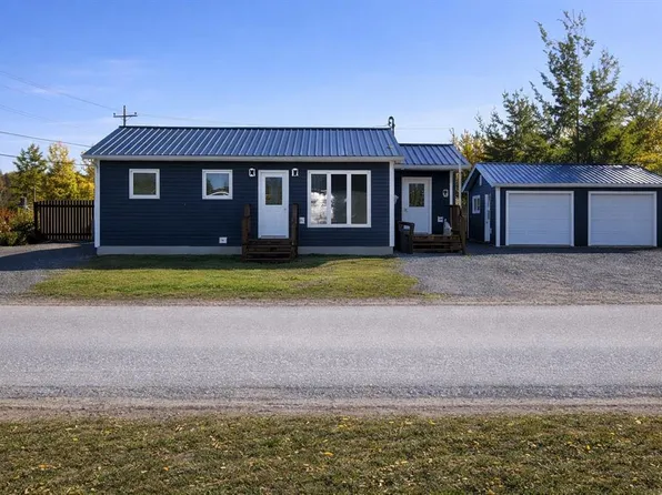 319 JR Smallwood Boulevard, Gambo, NL A0G1T0