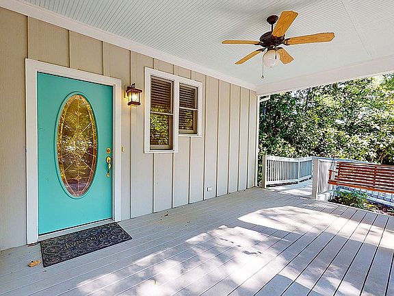 3rd image of 411 Carolina Cir