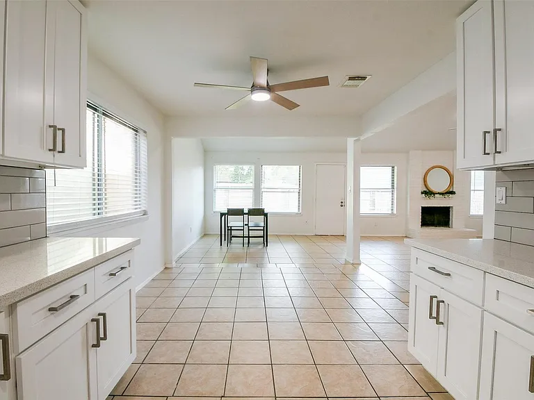 5635 Greenhill Forest Dr — Photo 10