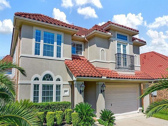 4th image of 40 Pebble Beach Ct