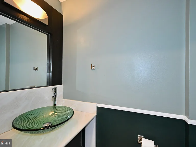 10231 Arizona Cir #51 — Photo 17