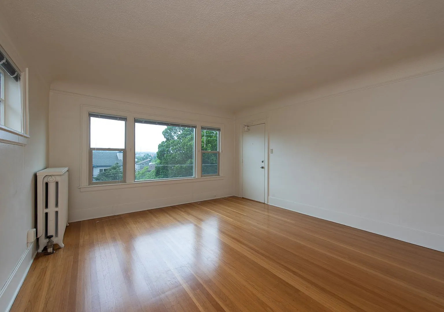 2726Franklin — Photo 3