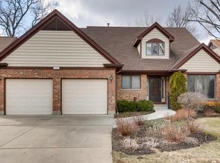 900 Villas Ct, Highland Park, IL 60035