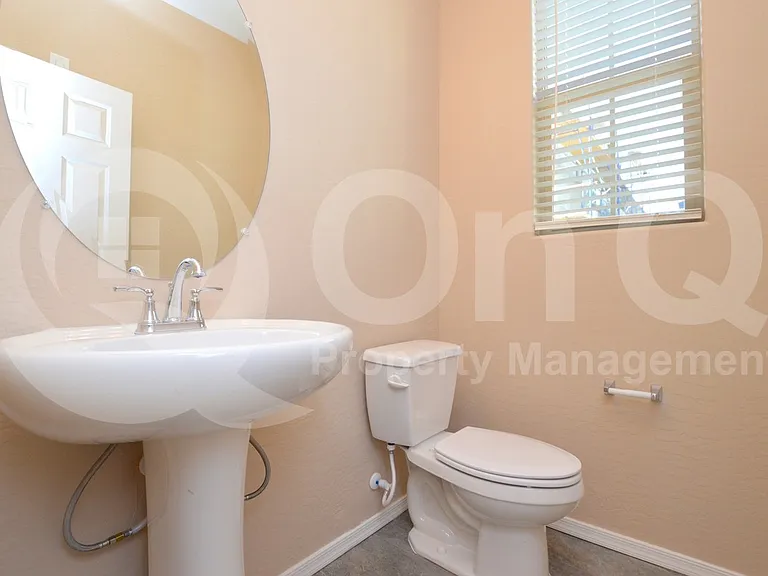1723 E Dogwood Ln — Photo 16