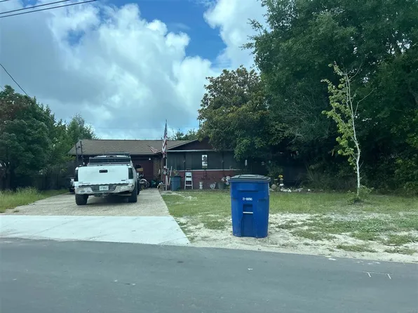 2011 Drummond Ave, Panama City, FL 32405