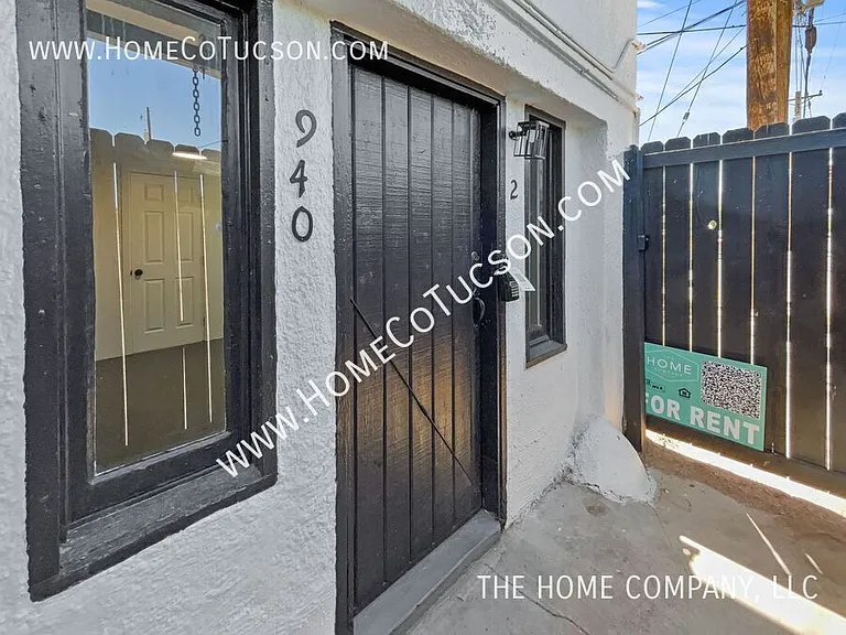 940 E Florita St — Photo 8