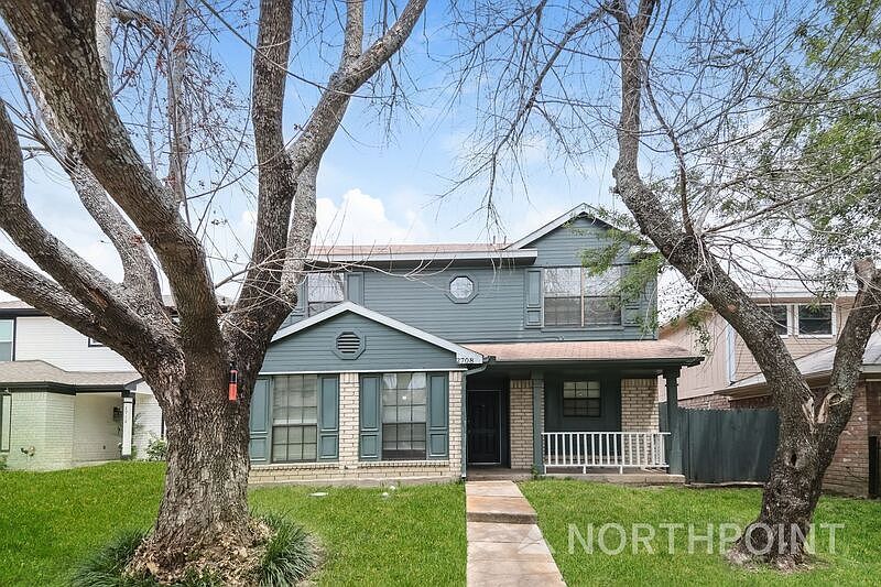 1st image of 2708 Briarbank Cir