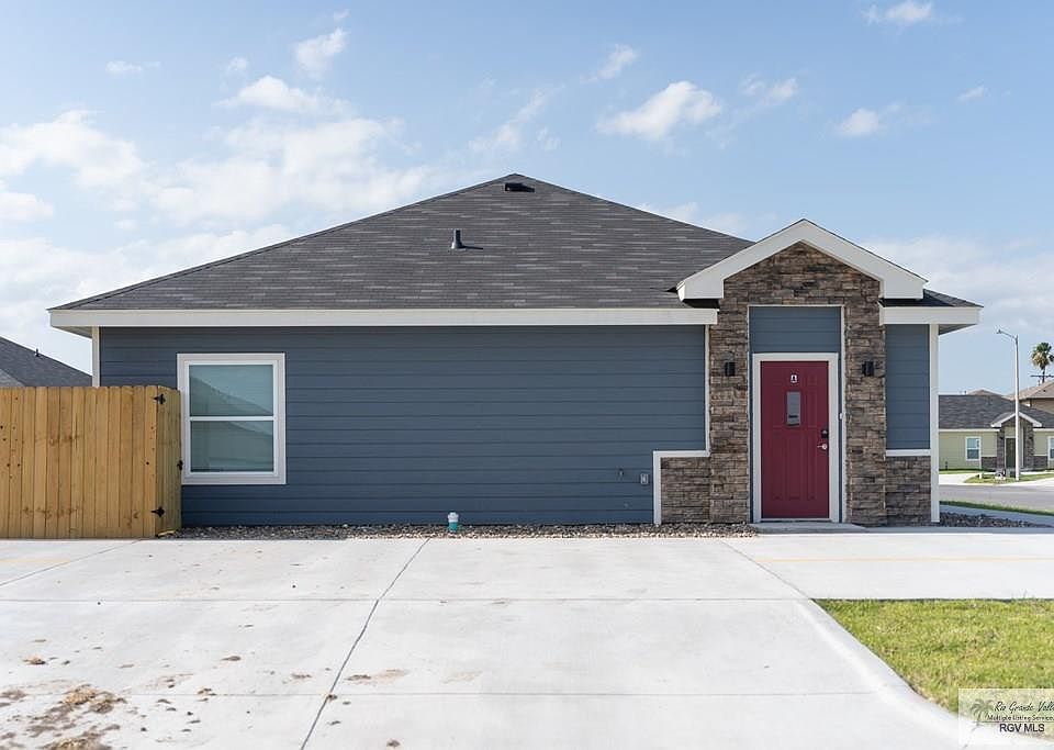 1st image of 2325 N Valley Cir