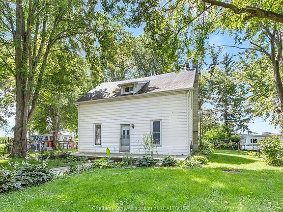 4th image of 23028 Doherty St