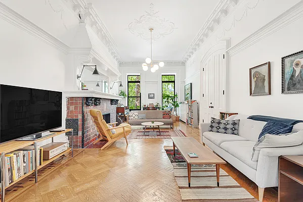 Rented by Douglas Elliman | media 25