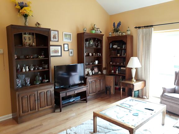 Spacious Living/Dining Combo