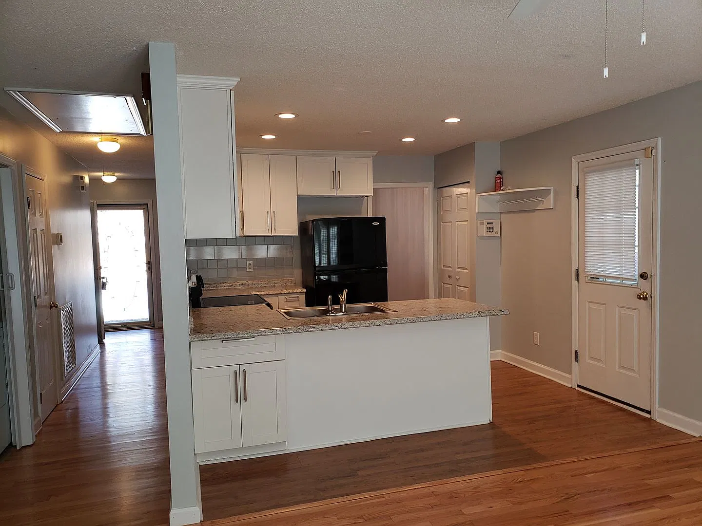 123 Plumgrove Lane — Photo 2