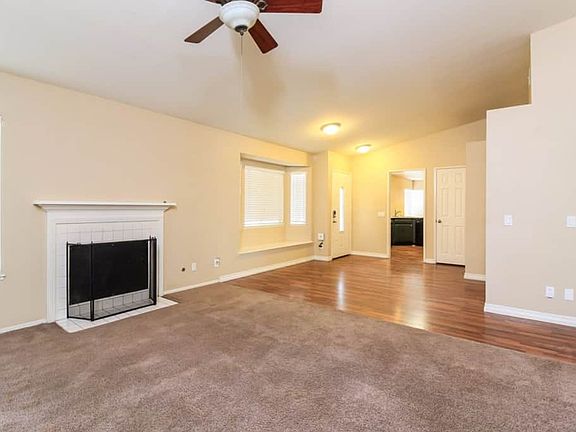 4th image of 2335 Bayberry Way