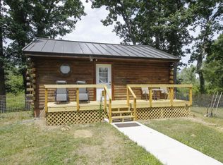 12785 Barker Rd, White Pigeon, MI 49099