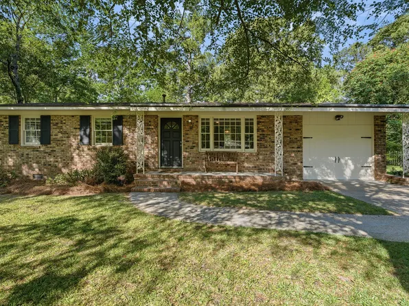 411 Forest Cir, Summerville, SC 29483