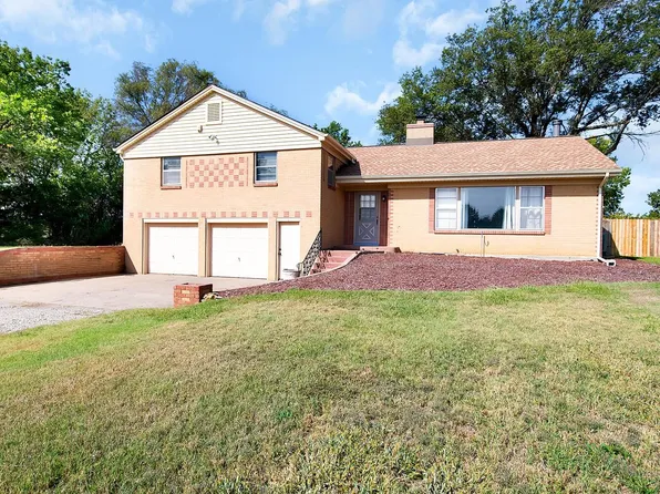 2053 S Andover Rd, Andover, KS 67002