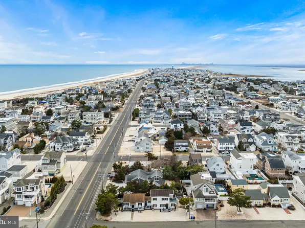 300 Glendola Ave, Beach Haven, NJ 08008