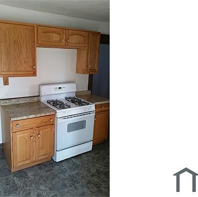 2nd image of 2109 Charles St