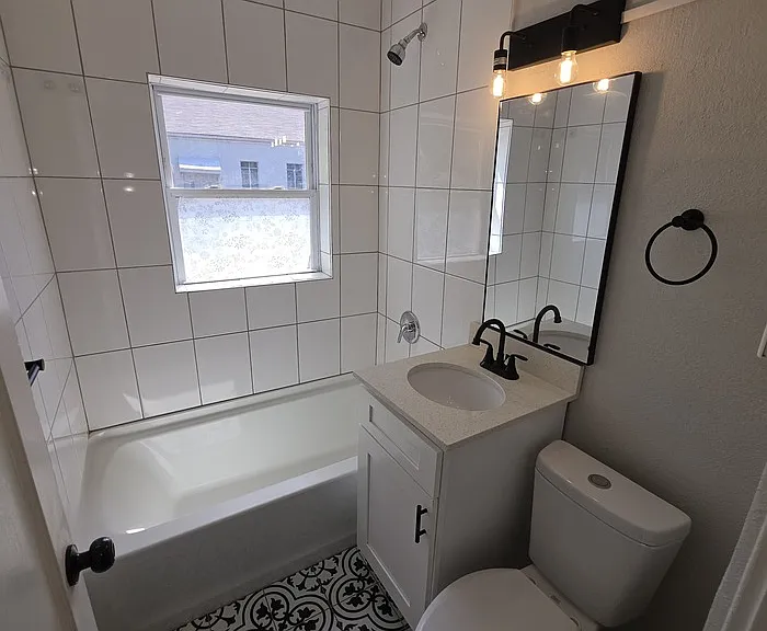 2733 Campbell St #104 — Photo 9