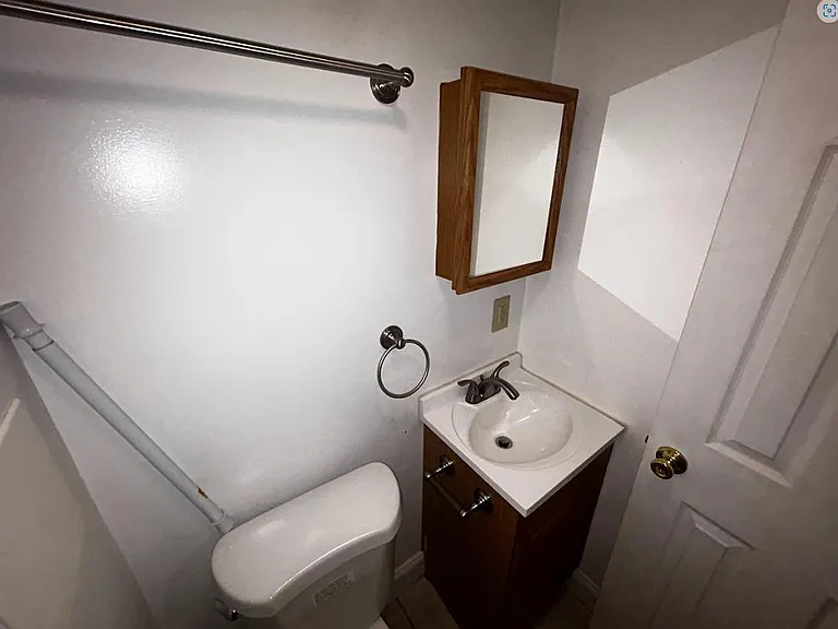 830 Montpelier St — Photo 26