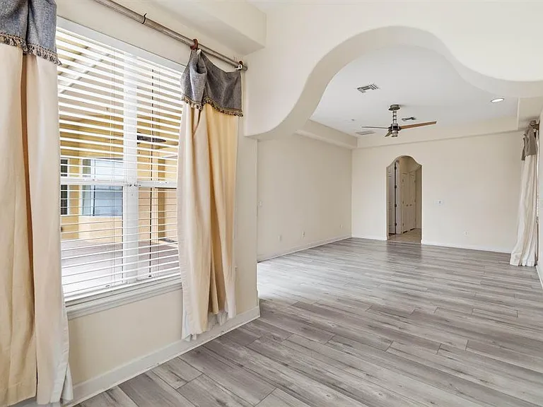 8310 Tivoli Dr — Photo 12