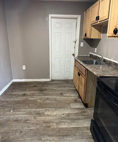1306 Caldwell Dr — Photo 8