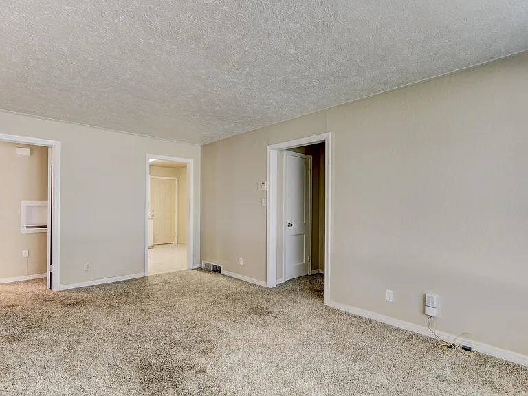 4172 NW 23rd St — Photo 17