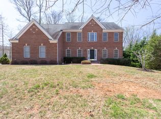 7413 Silent Willow Ct, Manassas, VA 20112