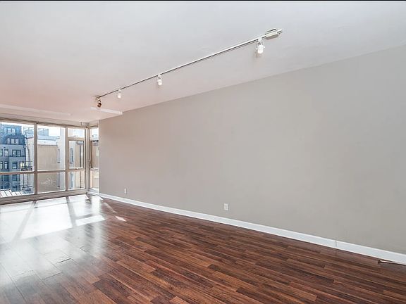3rd image of 1545 18th St NW Unit 516
