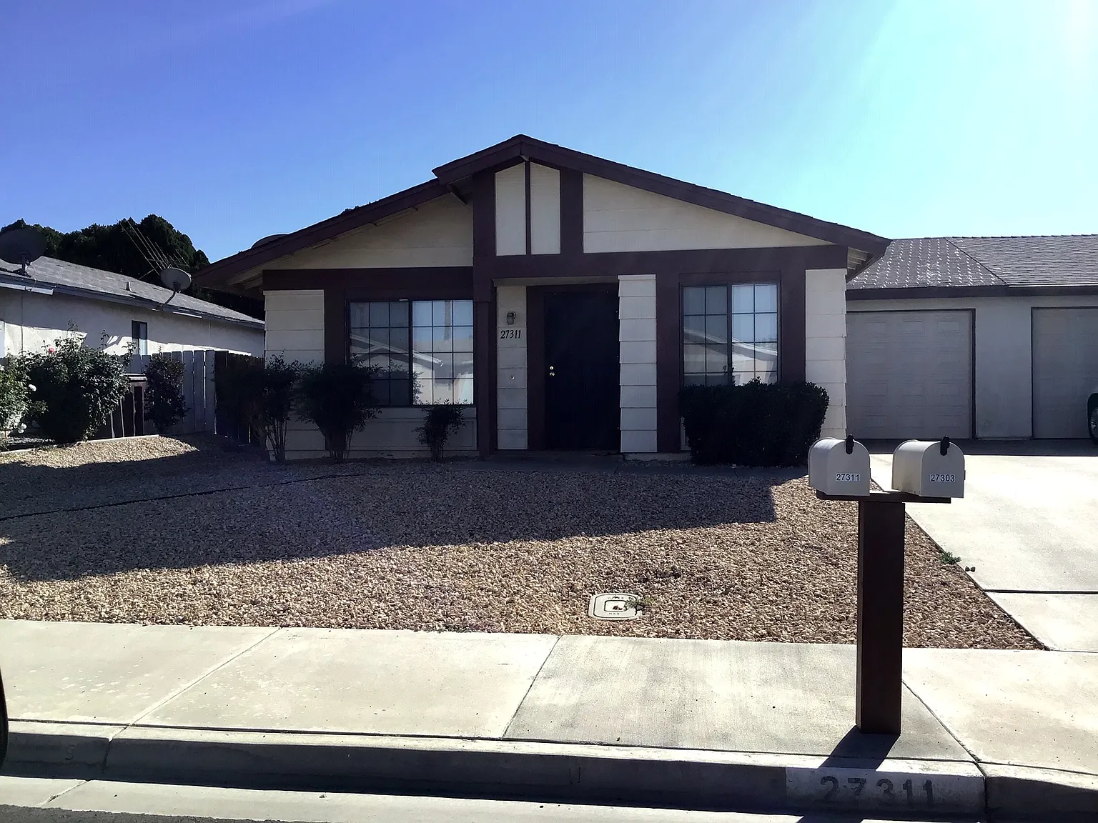 2 bed, 977 sqft, $1,995 — Photo 1