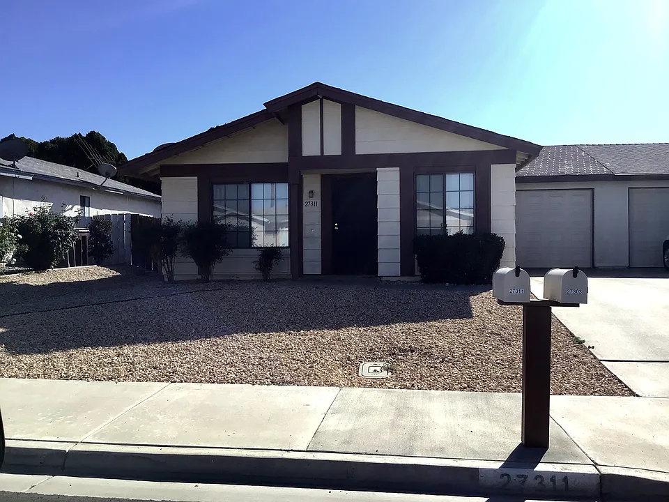 27311 El Cajon Ln