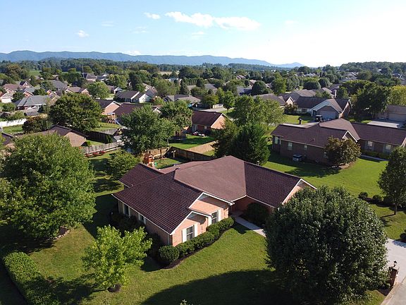 2nd image of 2222 Dublin Dr