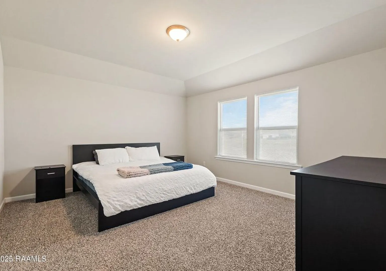 Spacious 4-Bedroom Home in Duson | Modern Living & Prime Location — Photo 2