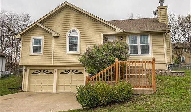 1st image of 8102 NW 79th Pl
