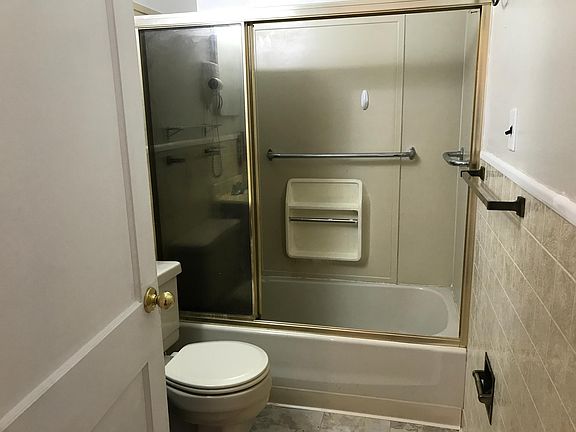 2nd image of 737 30th St NW