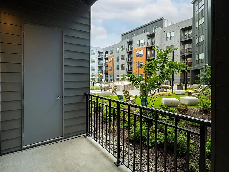 Private balcony/patio (in select homes)