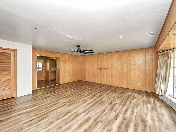 5th image of 1013 Stevens Ave