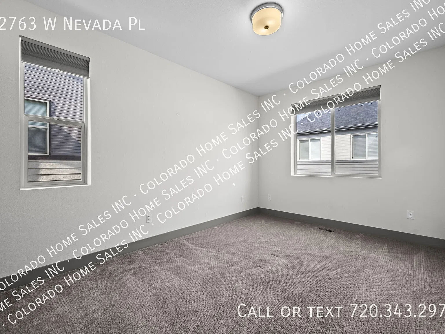 Immaculate 3 bed, 3 bath townhome with attached 2 car garage. — Photo 3