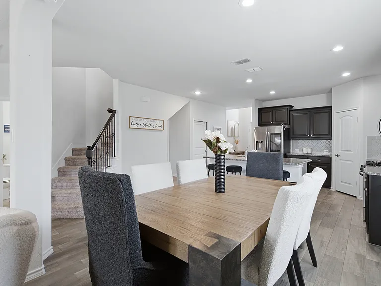 313 Sky Meadow Ln — Photo 10