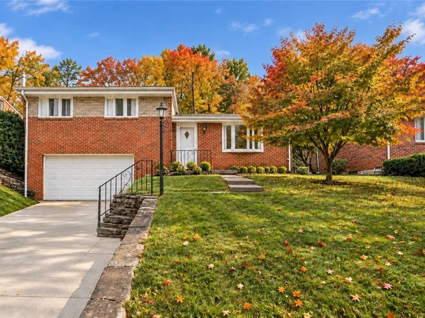 4557 Mapledale Dr, Homestead, PA 15120