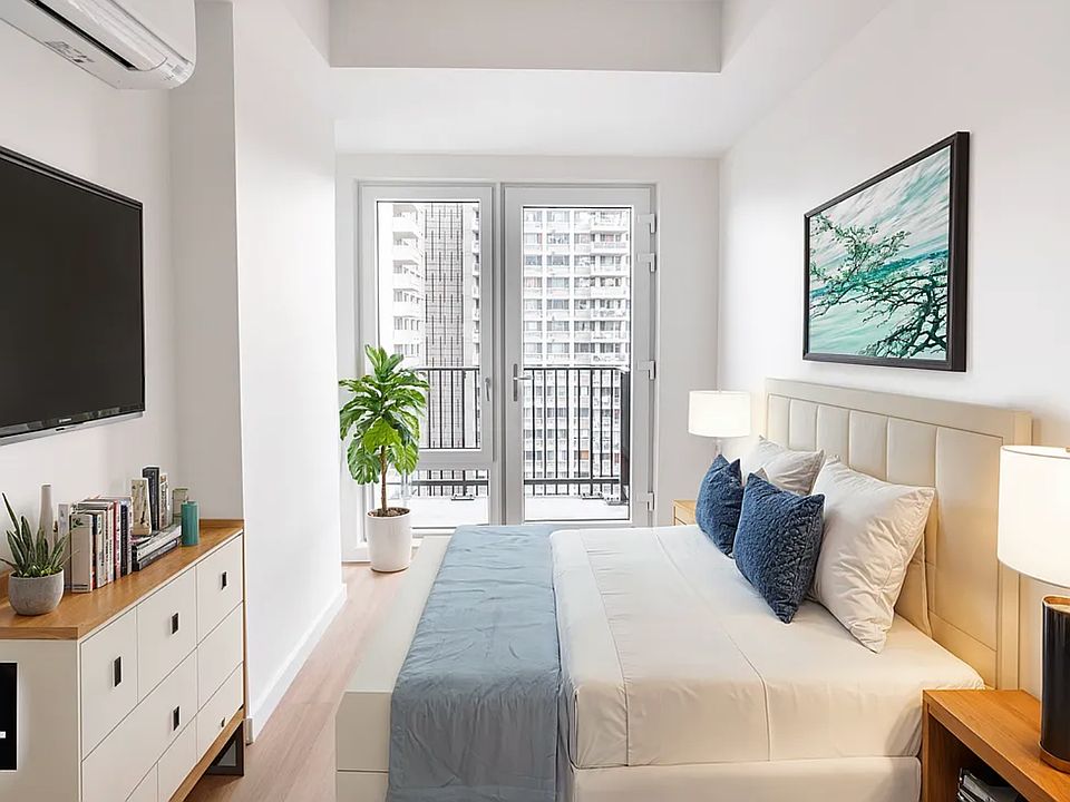 1st image of 931 Carroll St #602