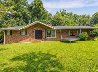313 Quail Hollow Rd, Thomasville, NC 27360