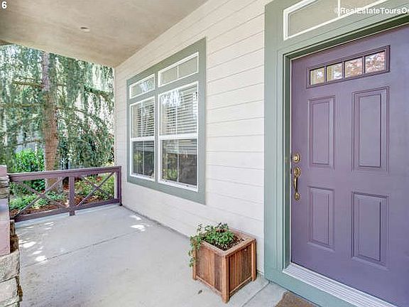 2nd image of 2253 NE 14th Ave