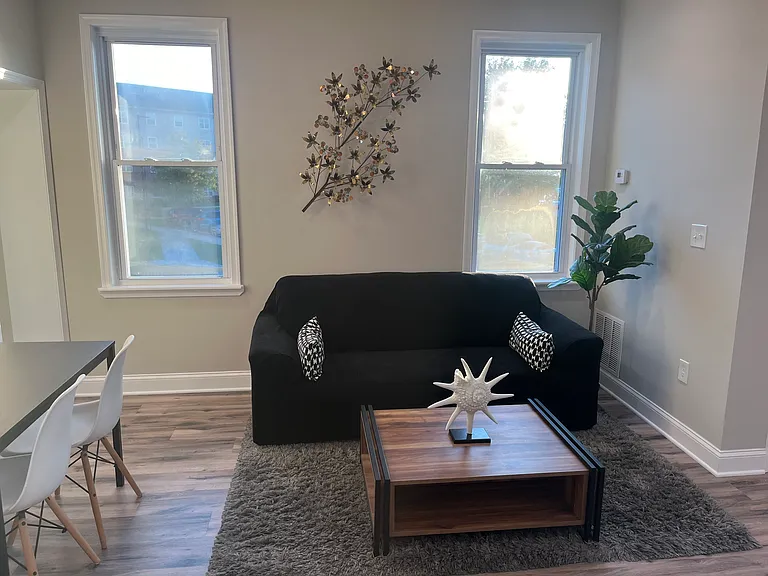 2337 Anoka Ave #2 — Photo 5