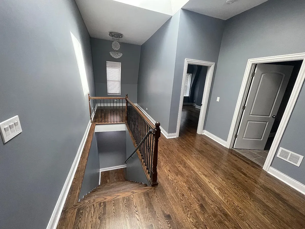 Building Photo - 4810 S Indiana Ave #3